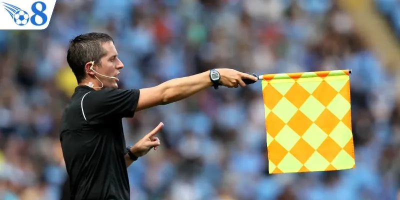 Tìm Hiểu Luật Việt Vị Trong Bóng Đá Chi Tiết Tại O8 2 Giải thích chi tiết luật việt vị bóng đá