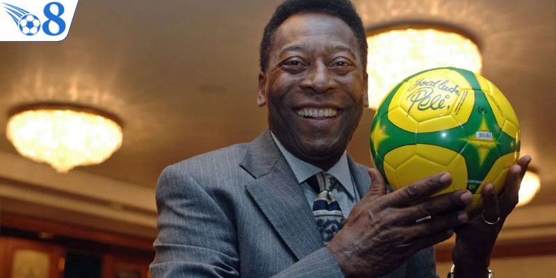Pelé ghi bàn với hiệu suất vượt trội